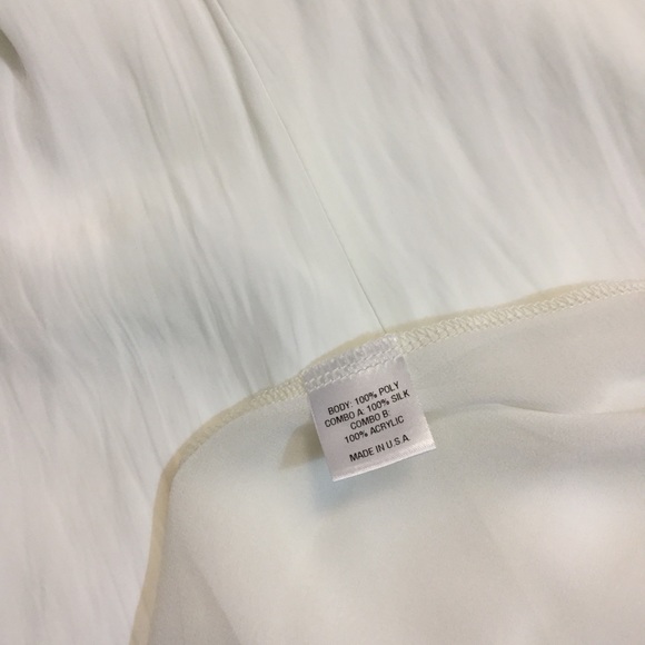 Lola & Sophie Mock Neck Sleeveless Top - Picture 3 of 5